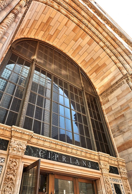 Luxury Condos near Cipriani